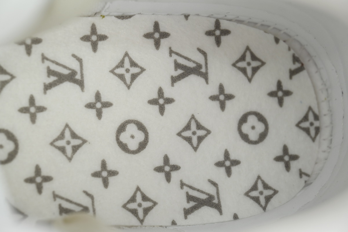 EM Sneakers Louis Vuitton Trainer Pink Cowboy