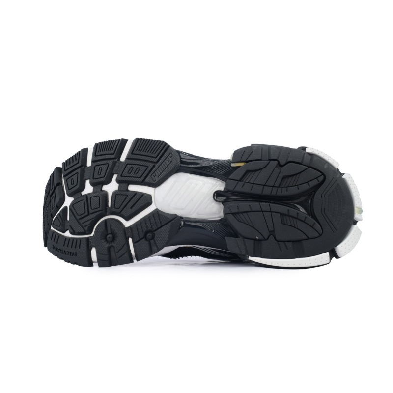 EM Sneakers Balenciaga Runner Sneaker White Black