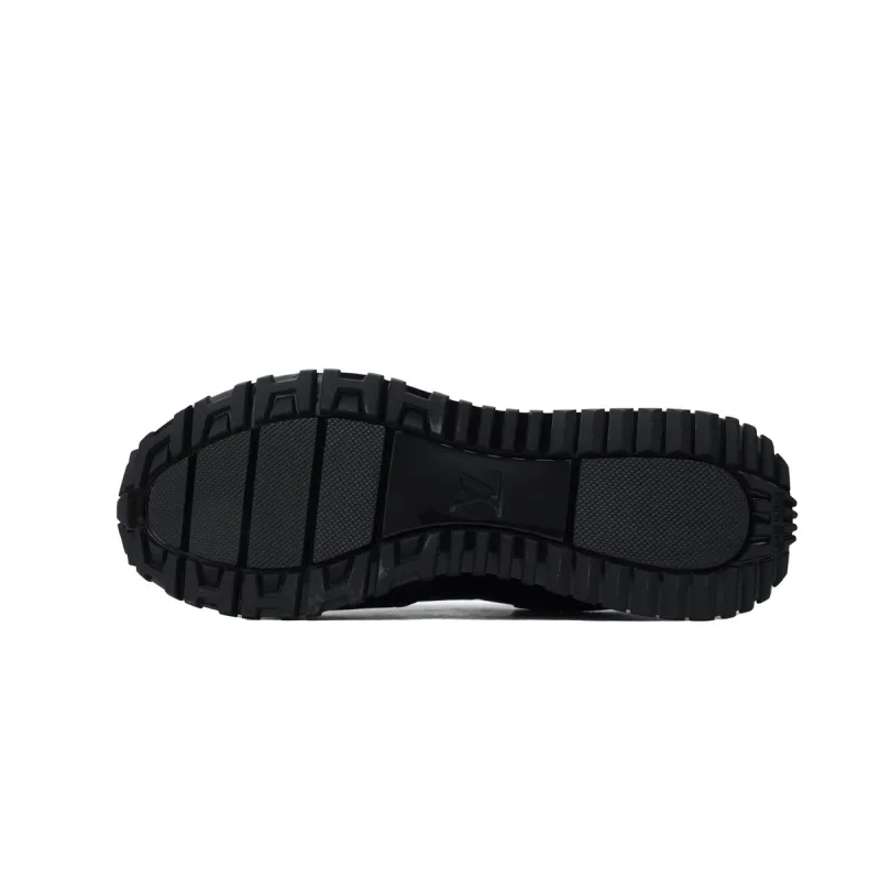 EM Sneakers Louis Vuitton Run Away Iridescent Black