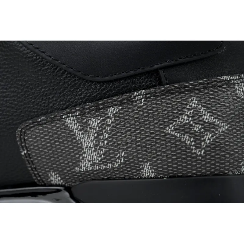 EM Sneakers Louis Vuitton Run Away Black Grey