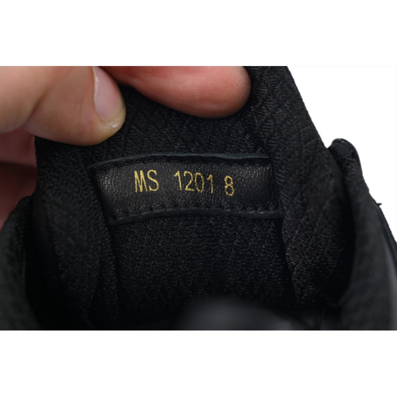 EM Sneakers Louis Vuitton Run Tatic Black