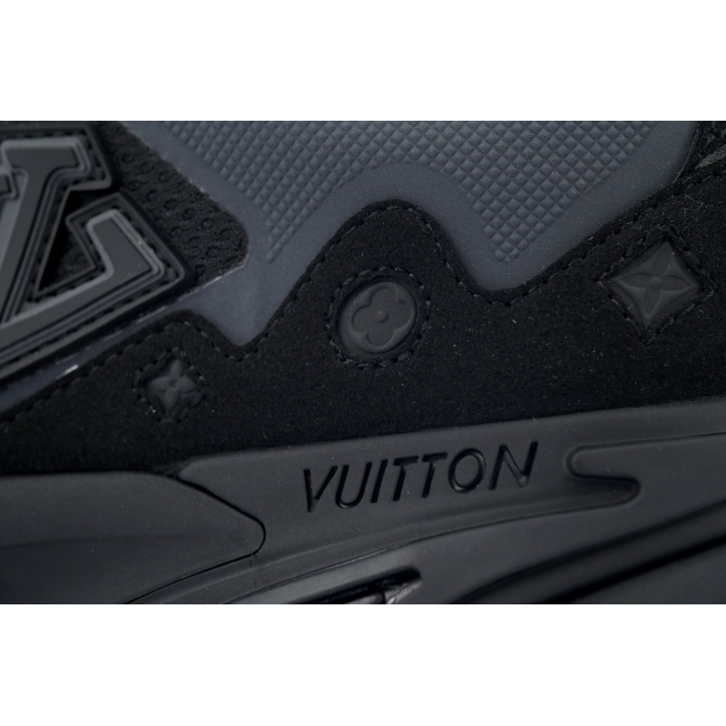 EM Sneakers Louis Vuitton Run Tatic Black