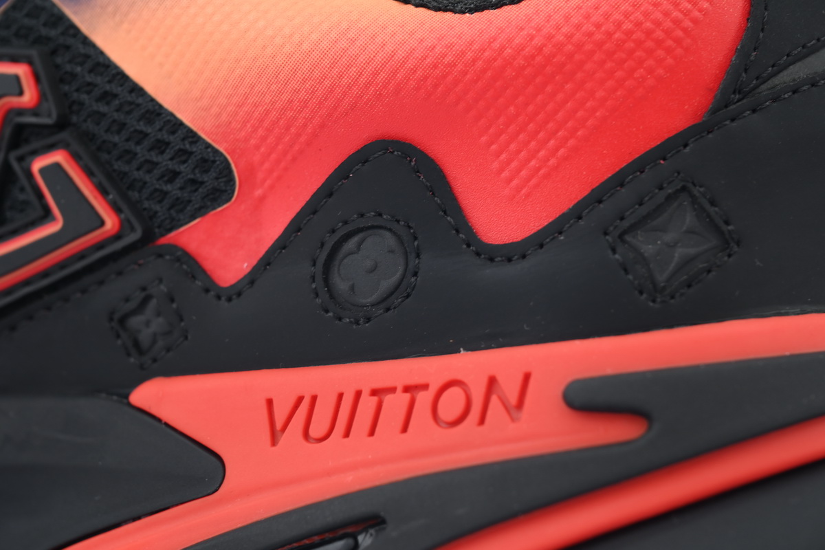 EM Sneakers Louis Vuitton Run Tatic Black Orange