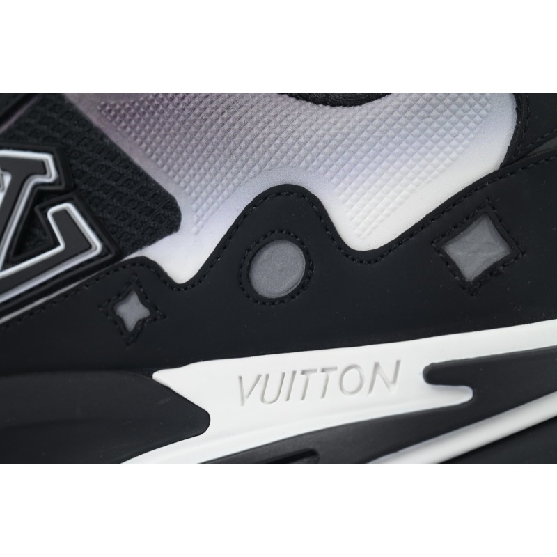 EM Sneakers Louis Vuitton Run Tatic Black Silver