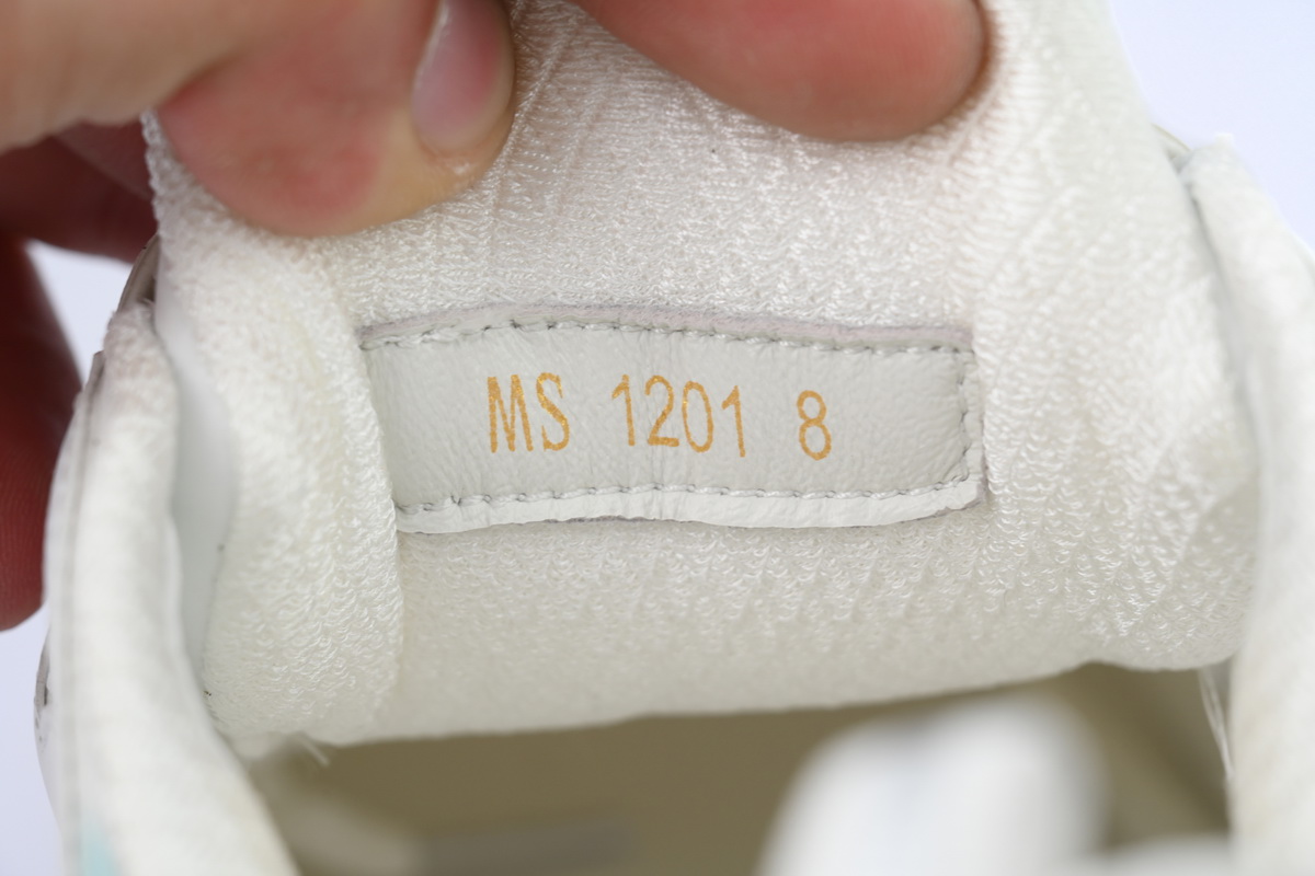 EM Sneakers Louis Vuitton Run Tatic White Blue