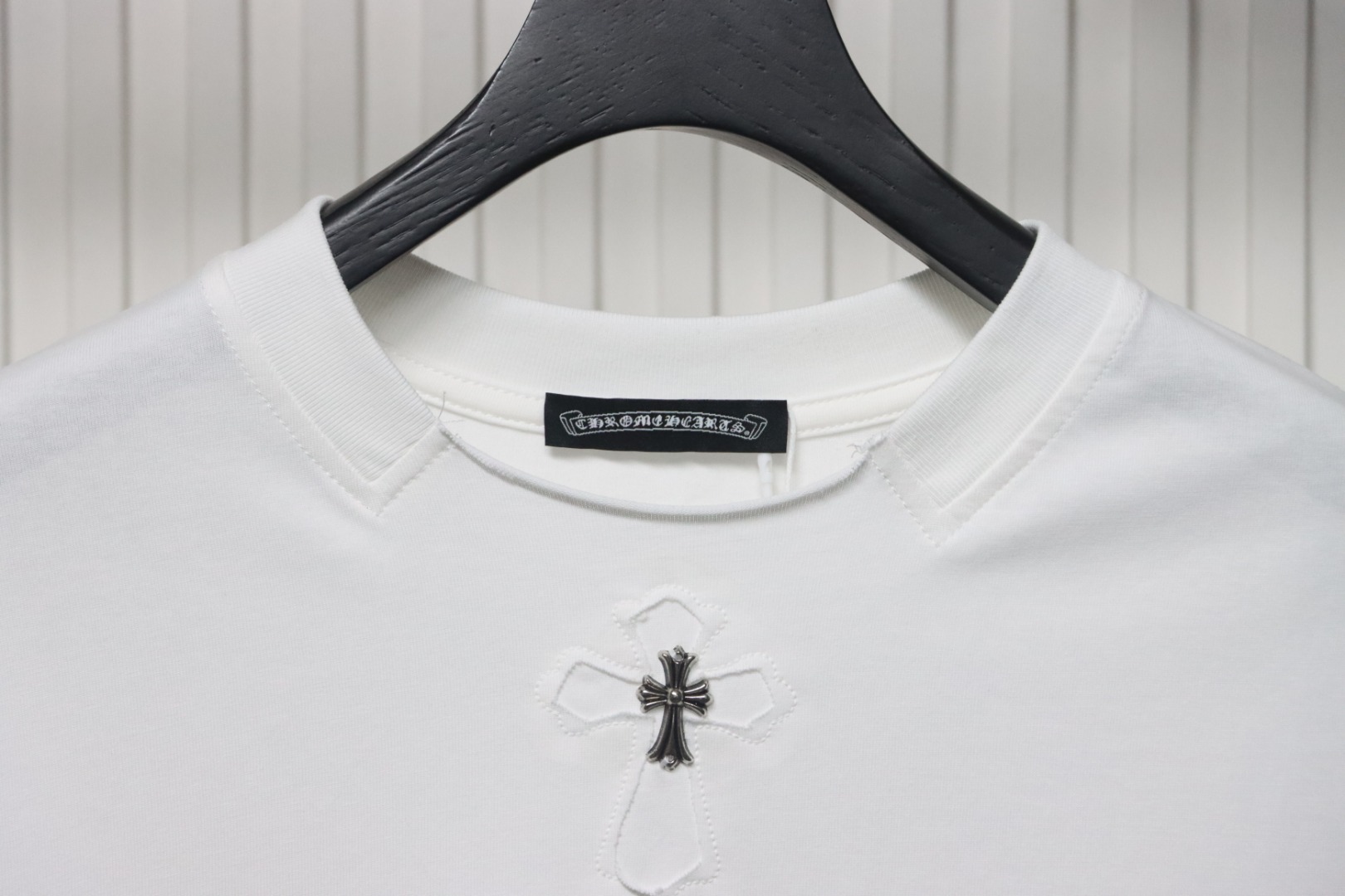 EM Sneakers Chrome Hearts 25ss cut-out Patchwork with Silver Cross Embroidery T-shirt White