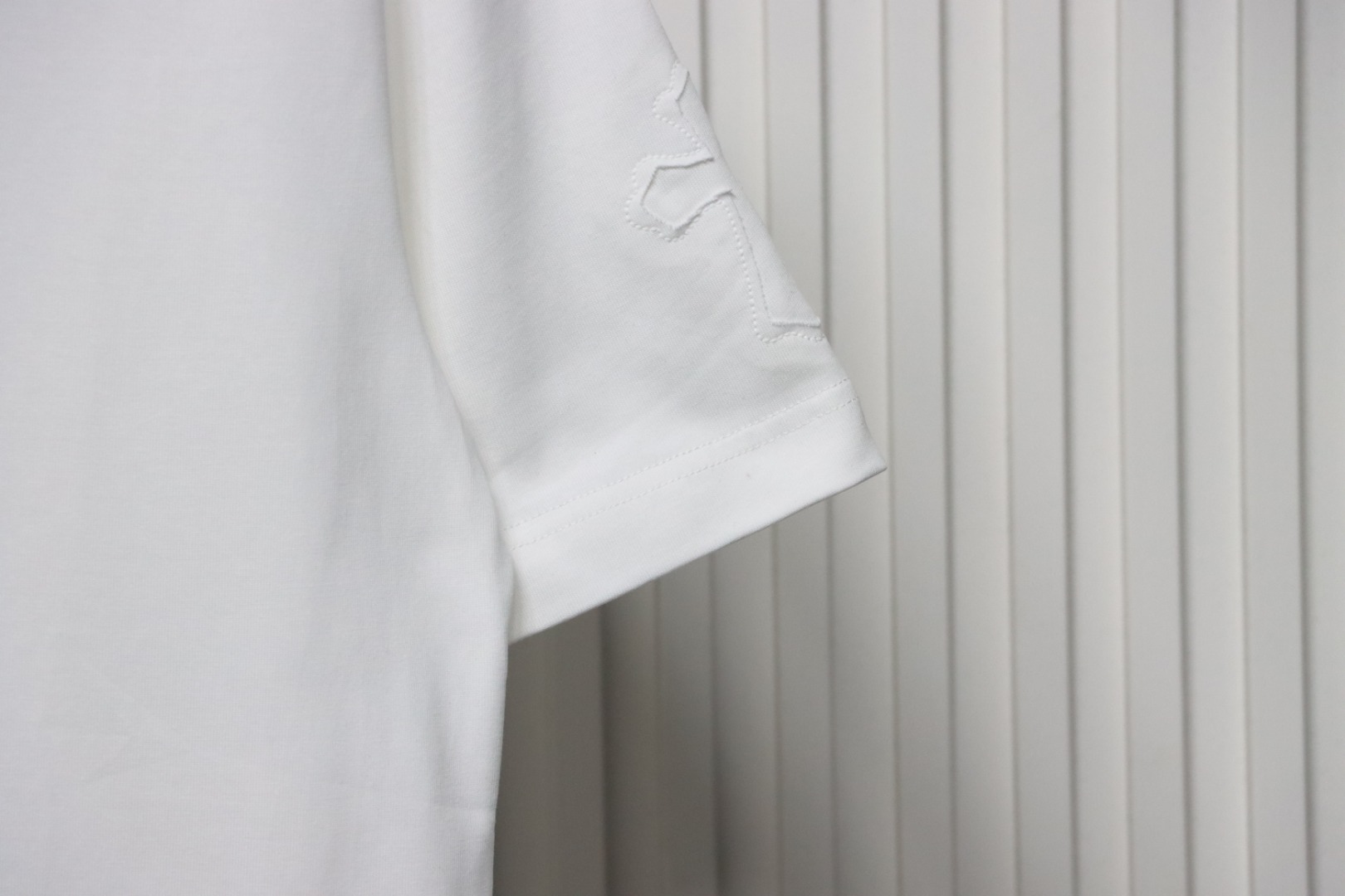 EM Sneakers Chrome Hearts 25ss cut-out Patchwork with Silver Cross Embroidery T-shirt White