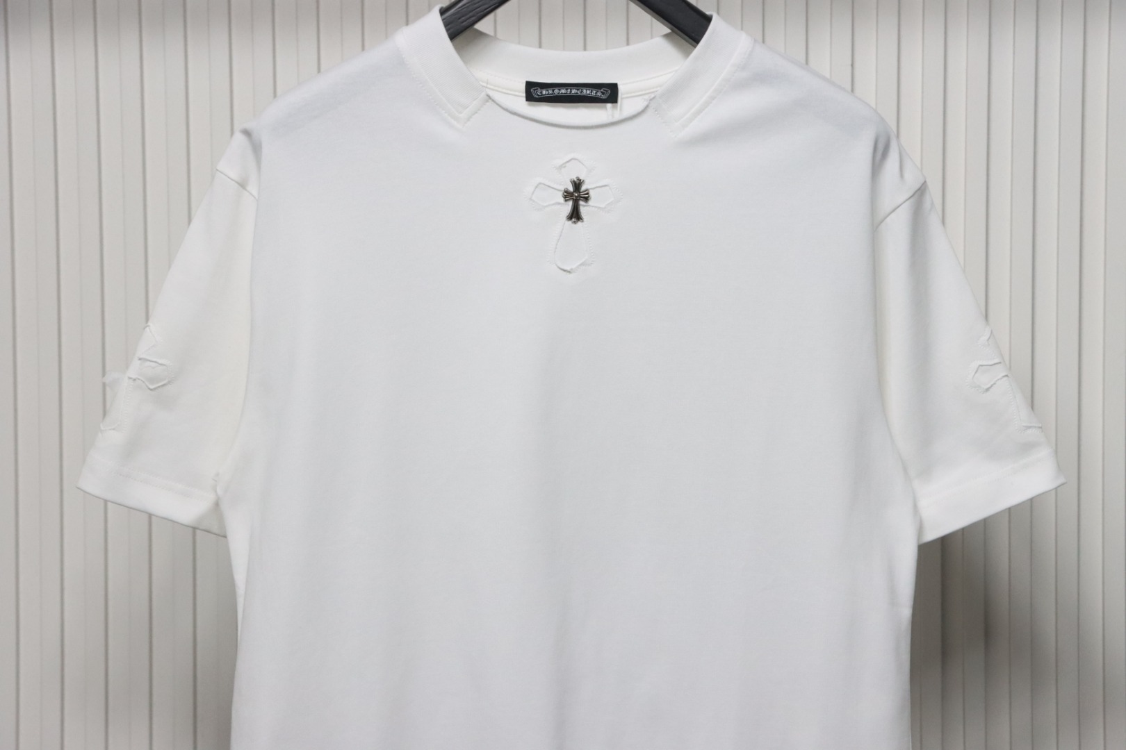 EM Sneakers Chrome Hearts 25ss cut-out Patchwork with Silver Cross Embroidery T-shirt White