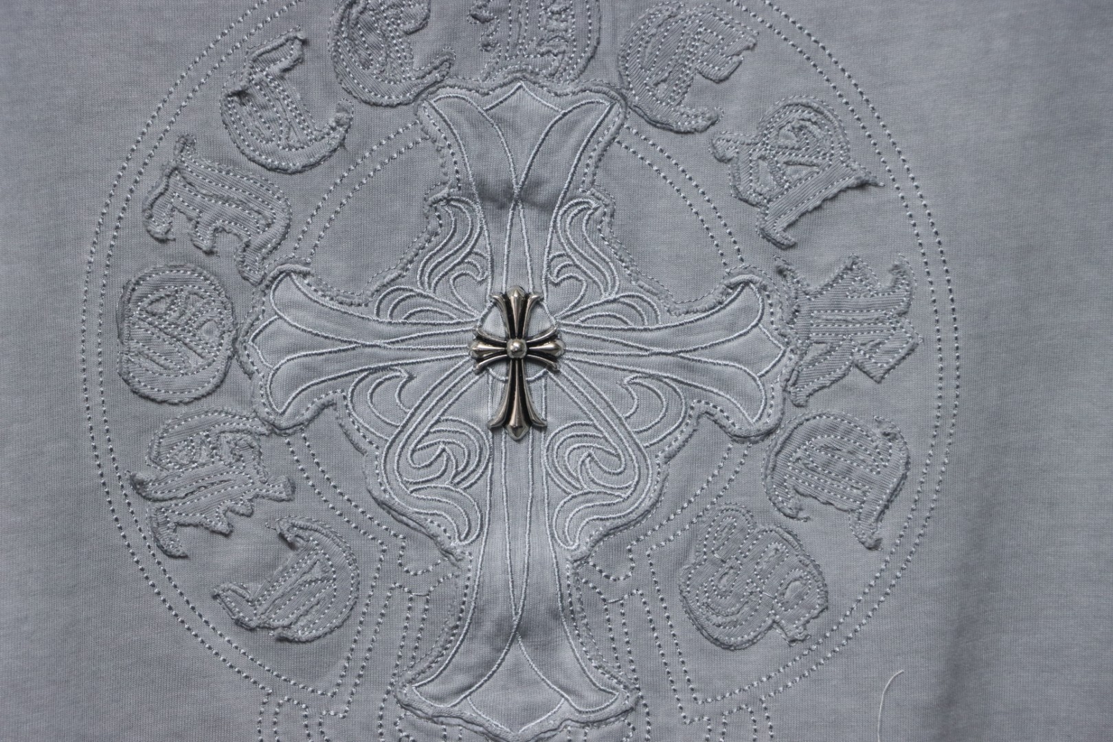 EM Sneakers Chrome Hearts Heavy Industry Washed Distressed T-shirt Gray