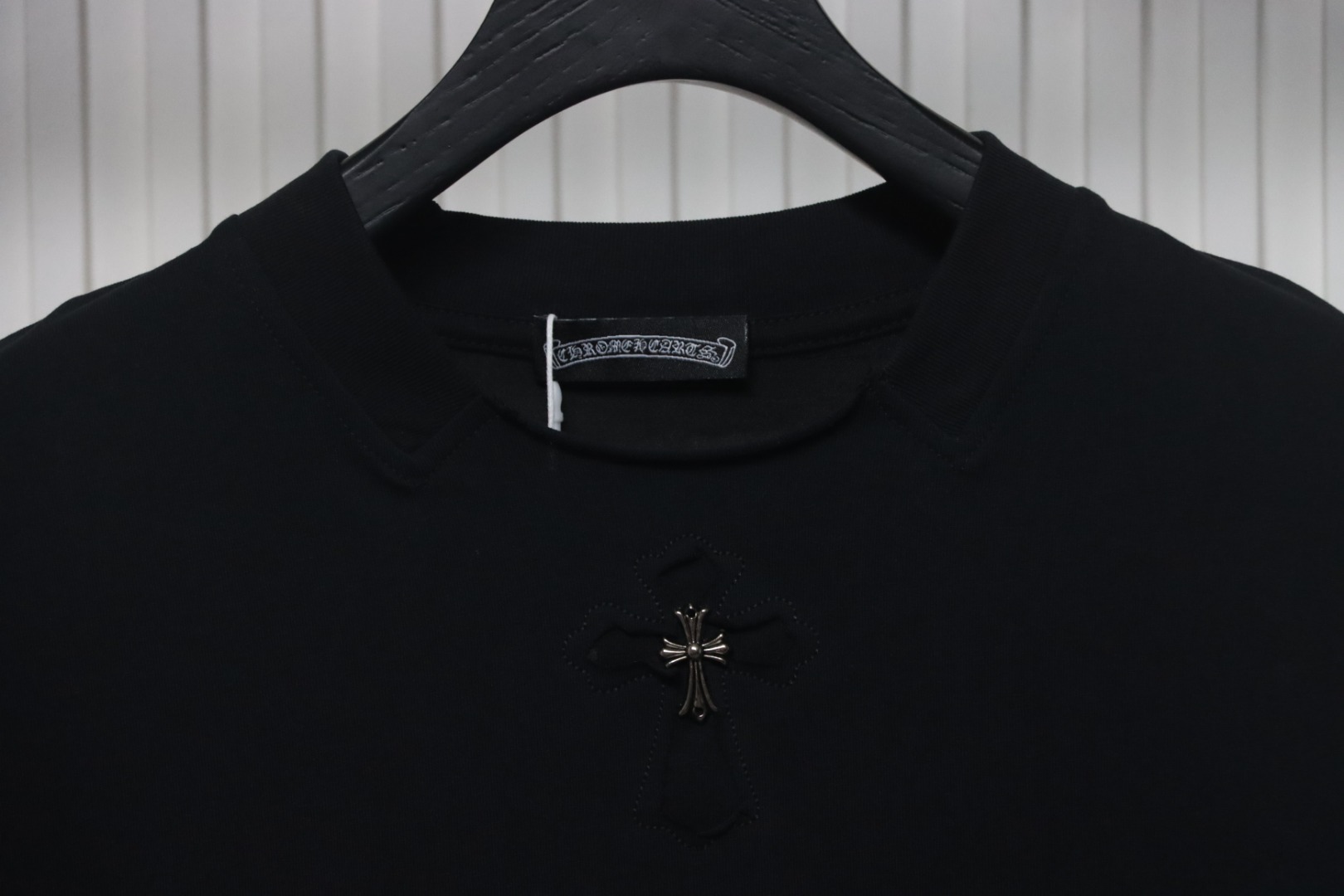 EM Sneakers Chrome Hearts 25ss cut-out Patchwork with Silver Cross Embroidery T-shirt Black