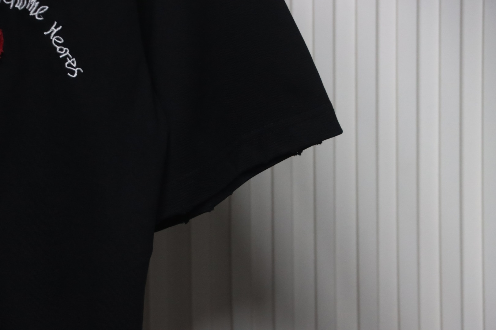 EM Sneakers Chrome Hearts 25ss Valentine's Day Patch Embroidered Graffiti T-shirt Black