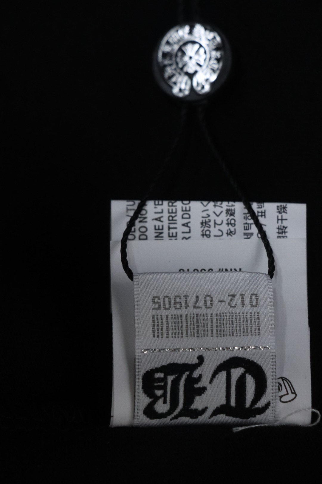 EM Sneakers Chrome Hearts Small Logo Embroidered T-shirt Black