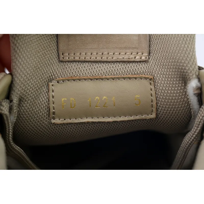 EM Sneakers Louis Vuitton Trainer Brown Small