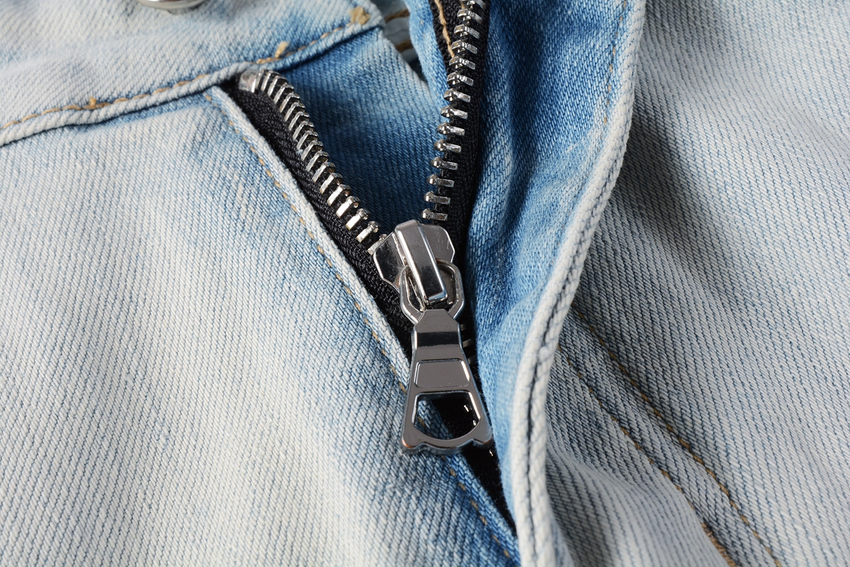 EM Sneakers Amiri Jean 8818