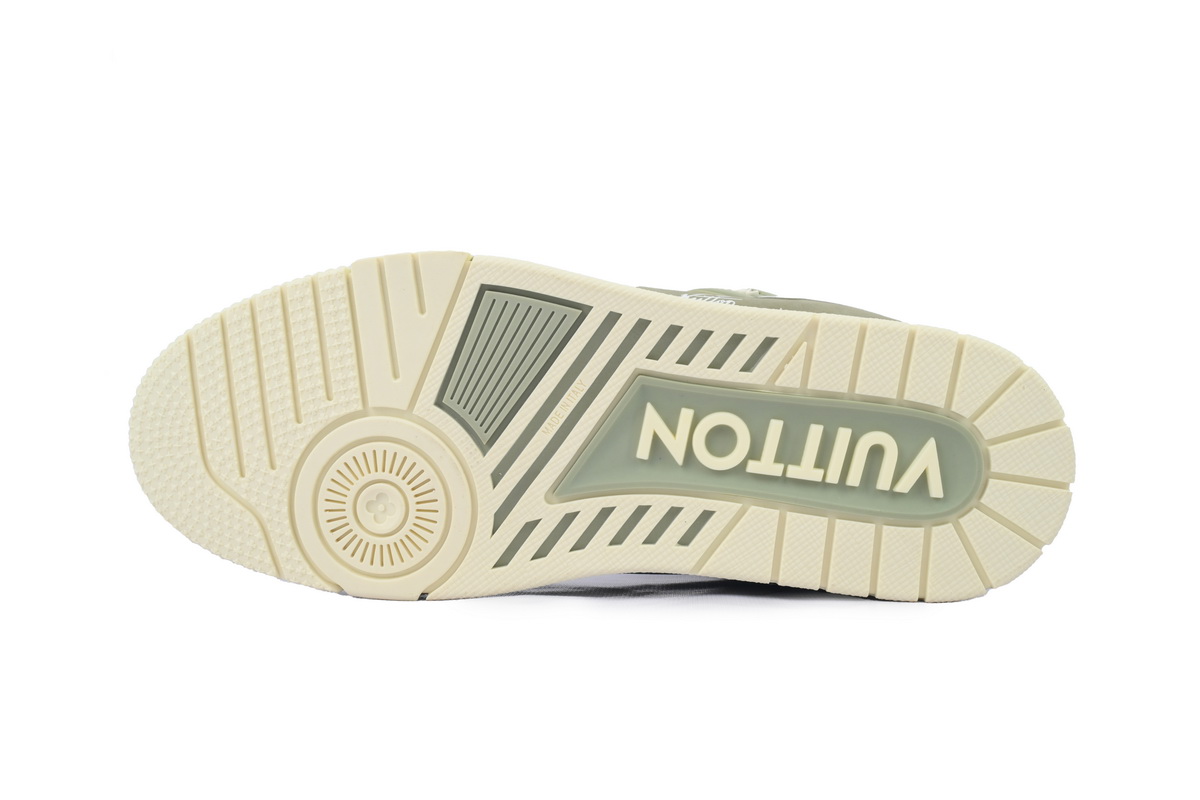 EM Sneakers Louis Vuitton Trainer Frosted Green