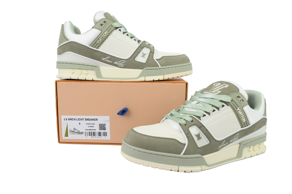 EM Sneakers Louis Vuitton Trainer Frosted Green
