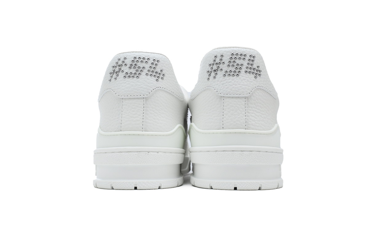 EM Sneakers Louis Vuitton Trainer White Rivets