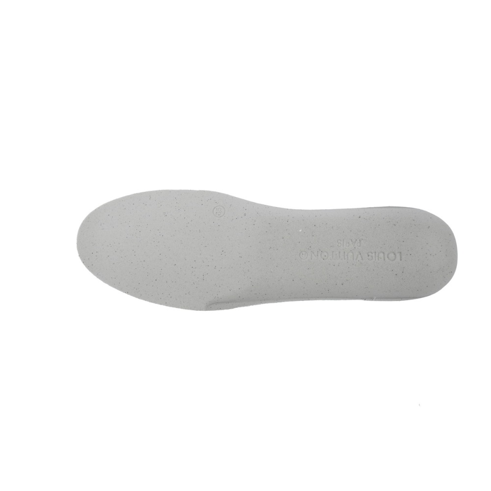 EM Sneakers Louis Vuitton Trainer White Rivets