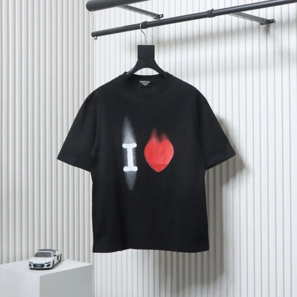 EM Sneakers Balenciaga 24ss Valentine's Day Collection Heart Print Black T-shirt