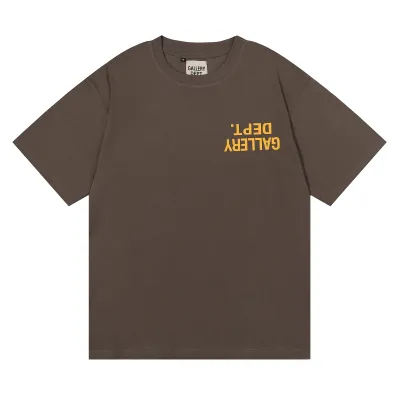 EM Sneakers Gallery Dept T-Shirt 6012 Brown 01