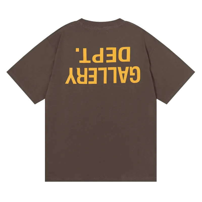 EM Sneakers Gallery Dept T-Shirt 6012 Brown