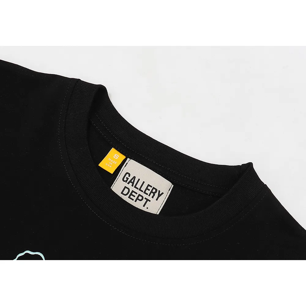 EM Sneakers Gallery Dept T-Shirt 6033 Black / Apricot