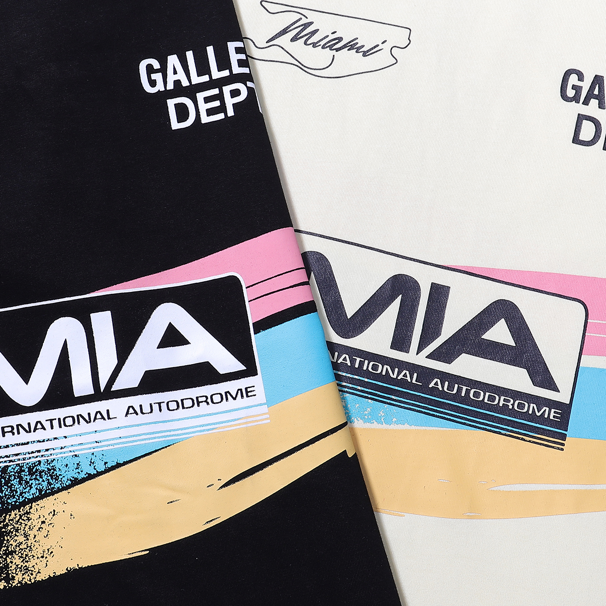 EM Sneakers Gallery Dept T-Shirt 6059 Black/Apricot