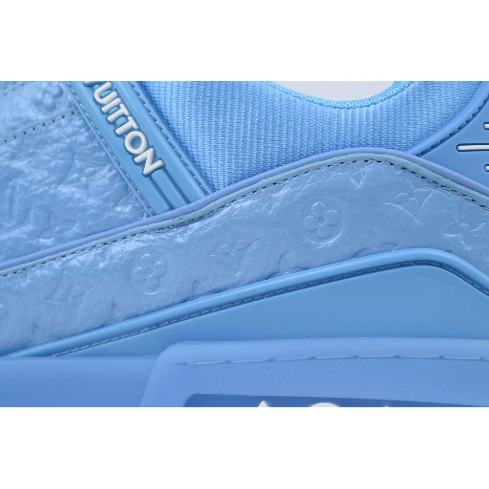 EM Sneakers Louis Vuitton Trainer All Blue Embossing