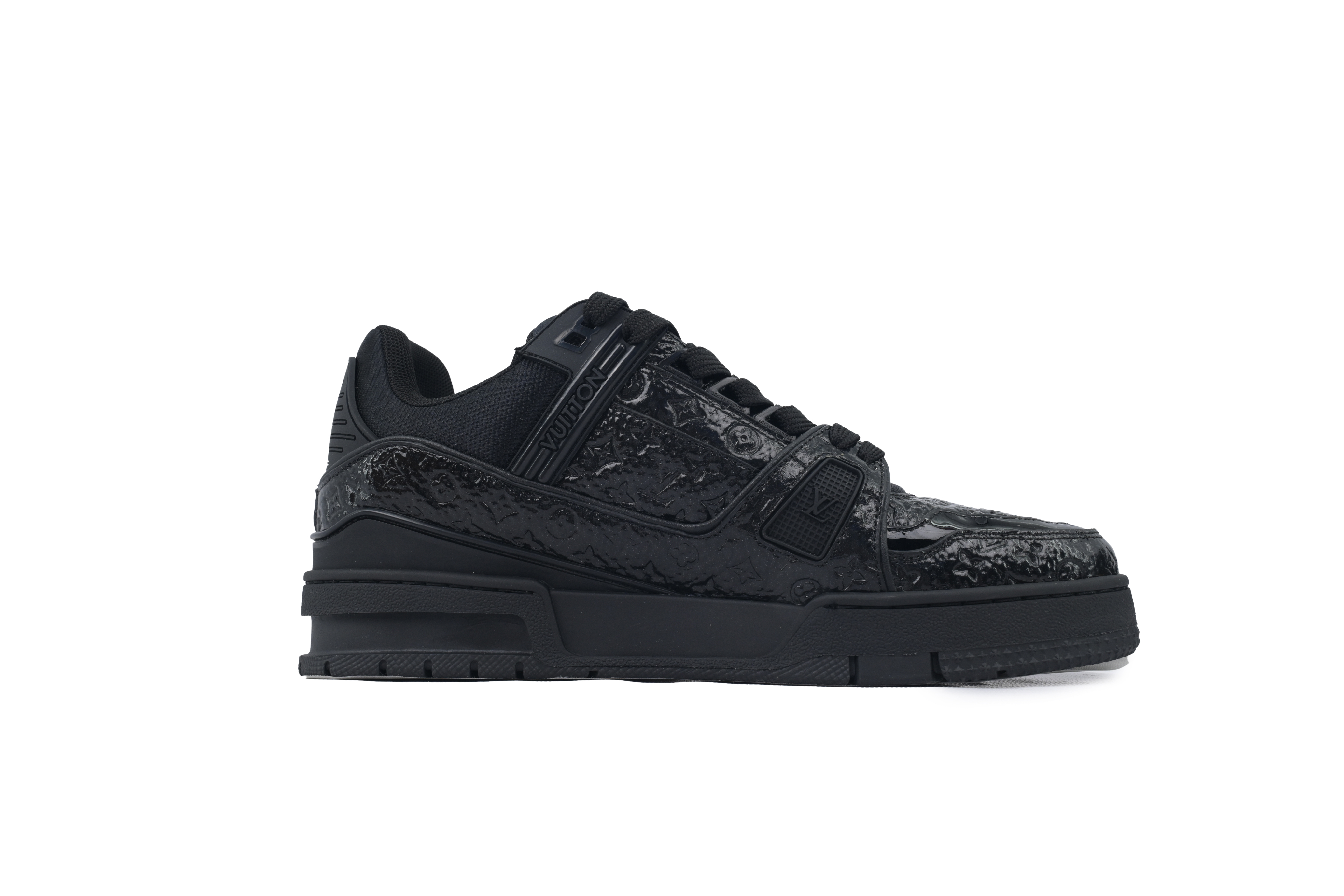EM Sneakers Louis Vuitton Trainer Black Lychee Patent Leather