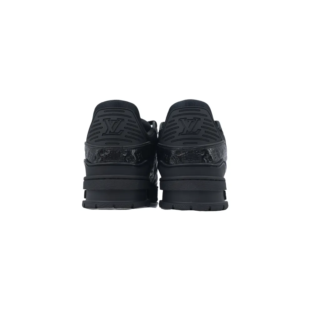EM Sneakers Louis Vuitton Trainer Black Lychee Patent Leather