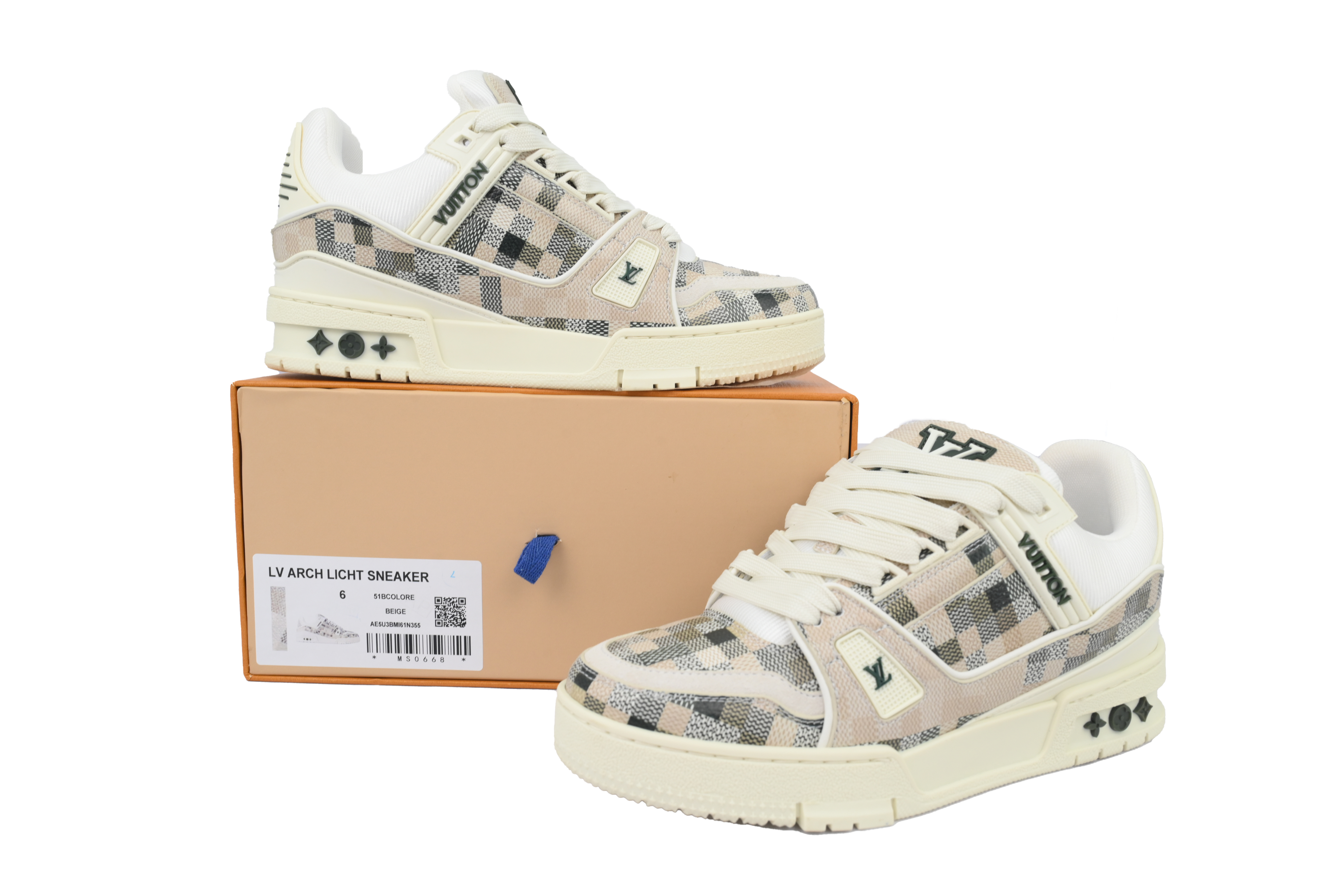 EM Sneakers Louis Vuitton Trainer Grey White Grid