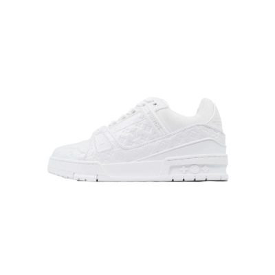 EM Sneakers Louis Vuitton Trainer White Lychee Lacquer Skin 01