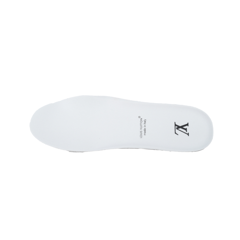 EM Sneakers Louis Vuitton Trainer White Lychee Lacquer Skin