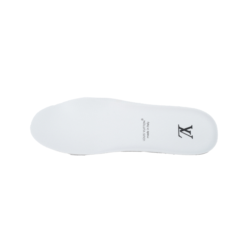 EM Sneakers Louis Vuitton Trainer White Lychee Lacquer Skin