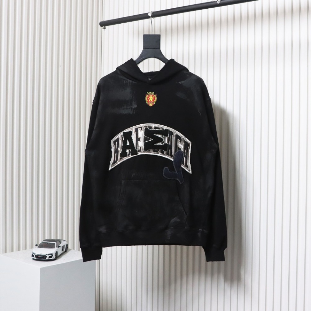 EM Sneakers Balenciaga Manchester United Distressed Washed Embroidered Hoodie Black