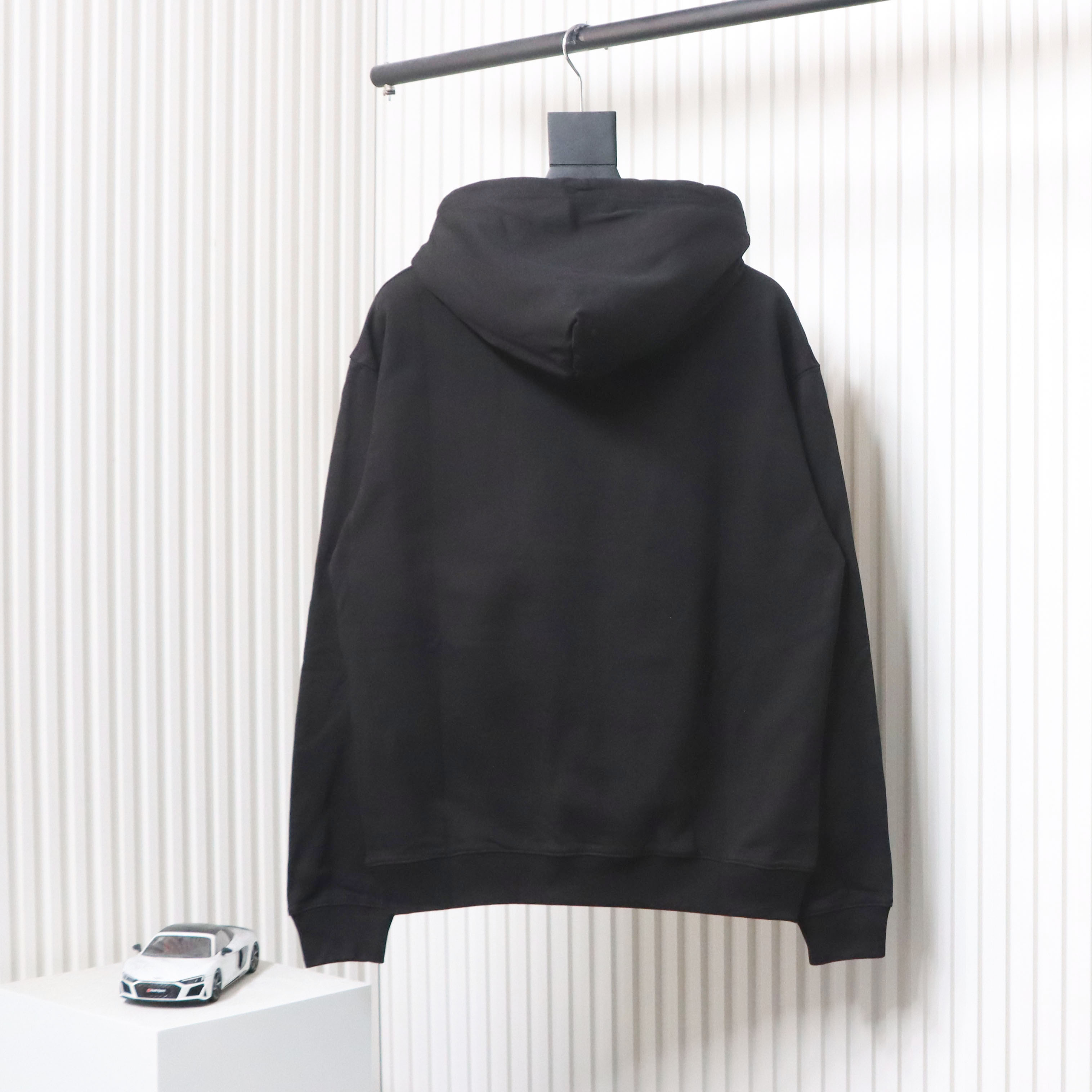 EM Sneakers Balenciaga Rainbow Wheat Hoodie Black