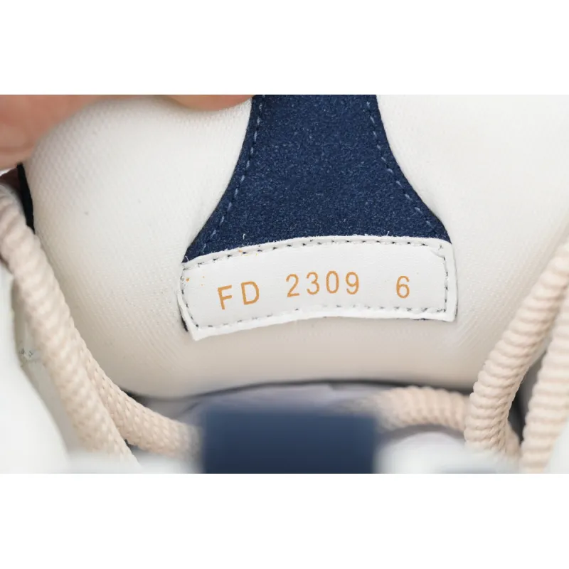 EM Sneakers Louis Vuitton LV Skate Sneaker Horse Hair Blue Diamond