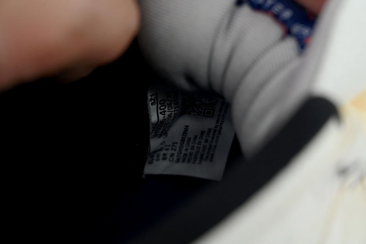 EM Sneakers Air Jordan 11 Retro Rare Air