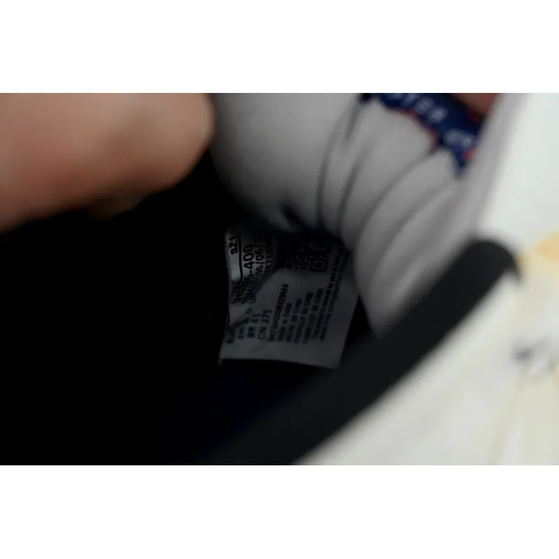 EM Sneakers Air Jordan 11 Retro Rare Air