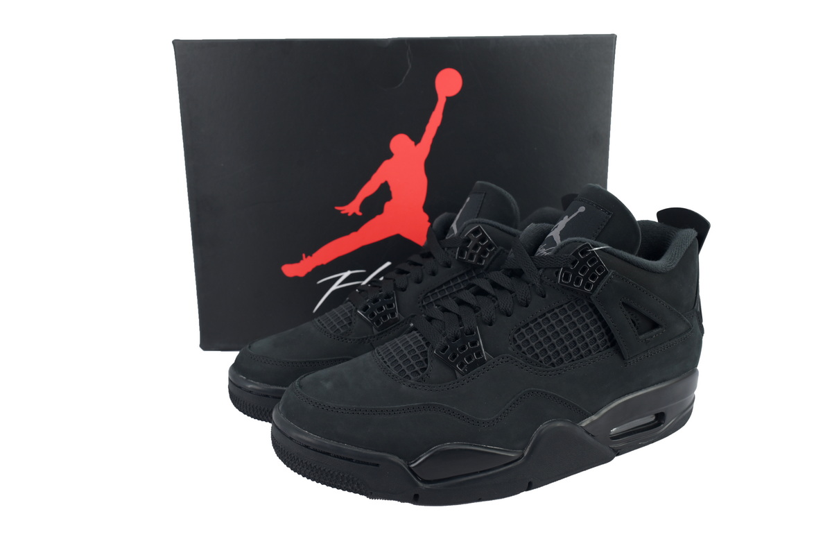 EM Sneakers Air Jordan 4 Black Cat (2025)