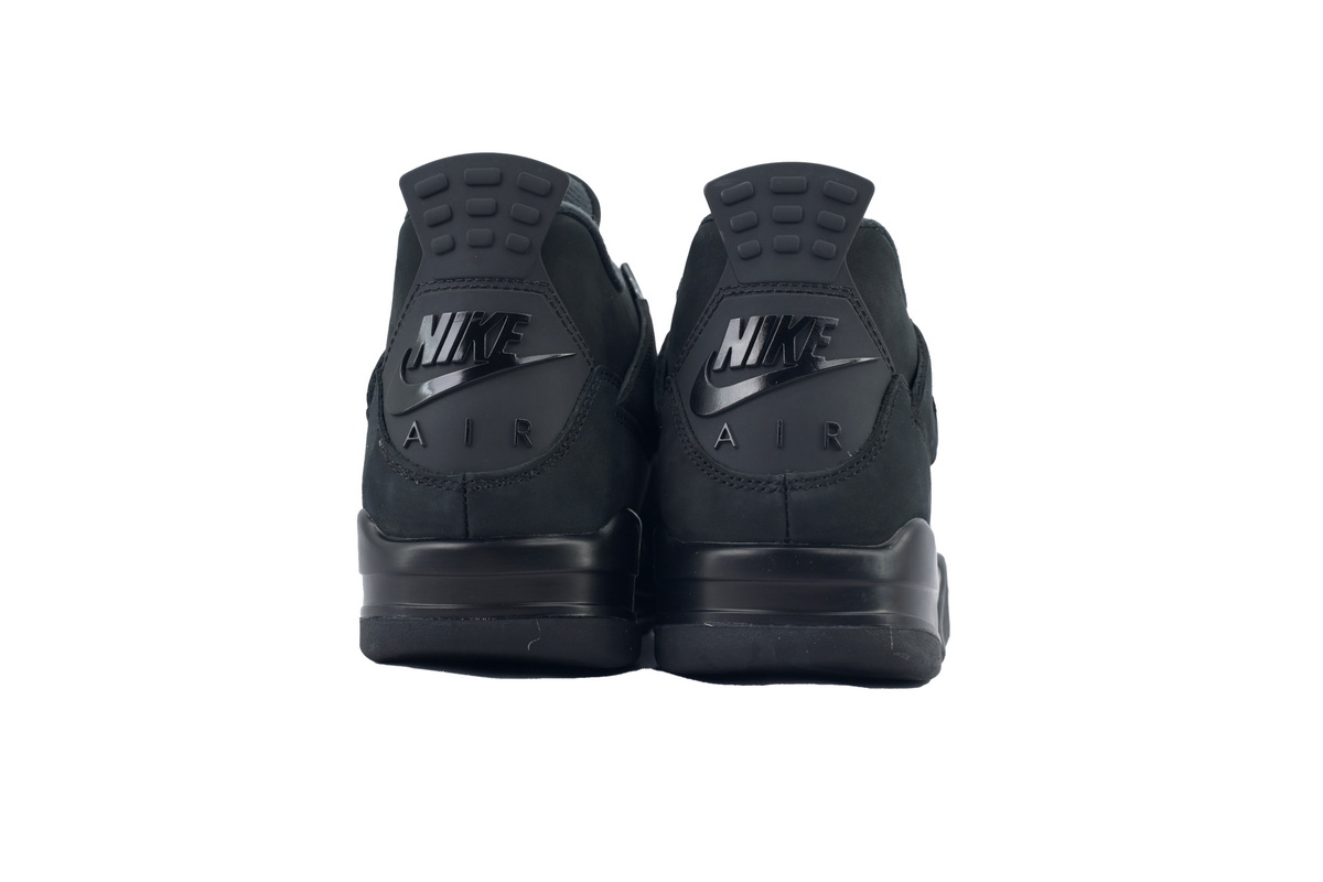EM Sneakers Air Jordan 4 Black Cat (2025)