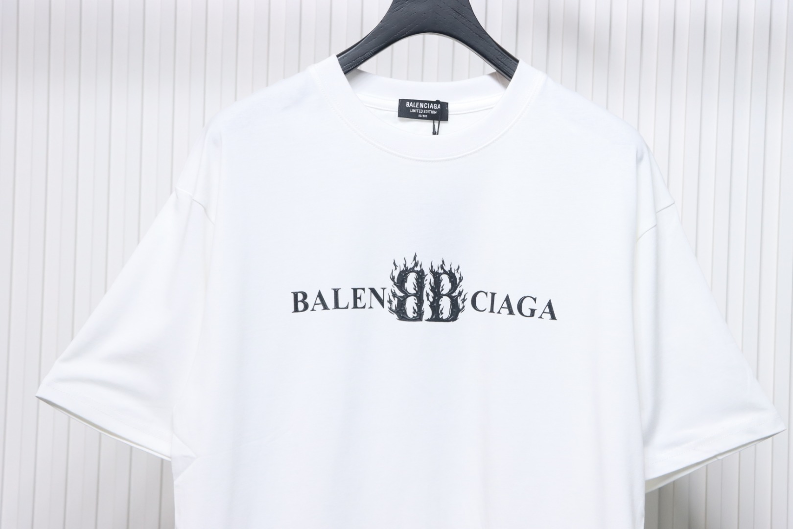 EM Sneakers Balenciaga 25ss Flame Double B Letter Print T-shirt White