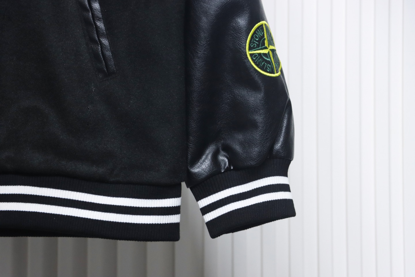 EM Sneakers Stone Island Stitching PU Leather and Cotton Baseball Jacket Black