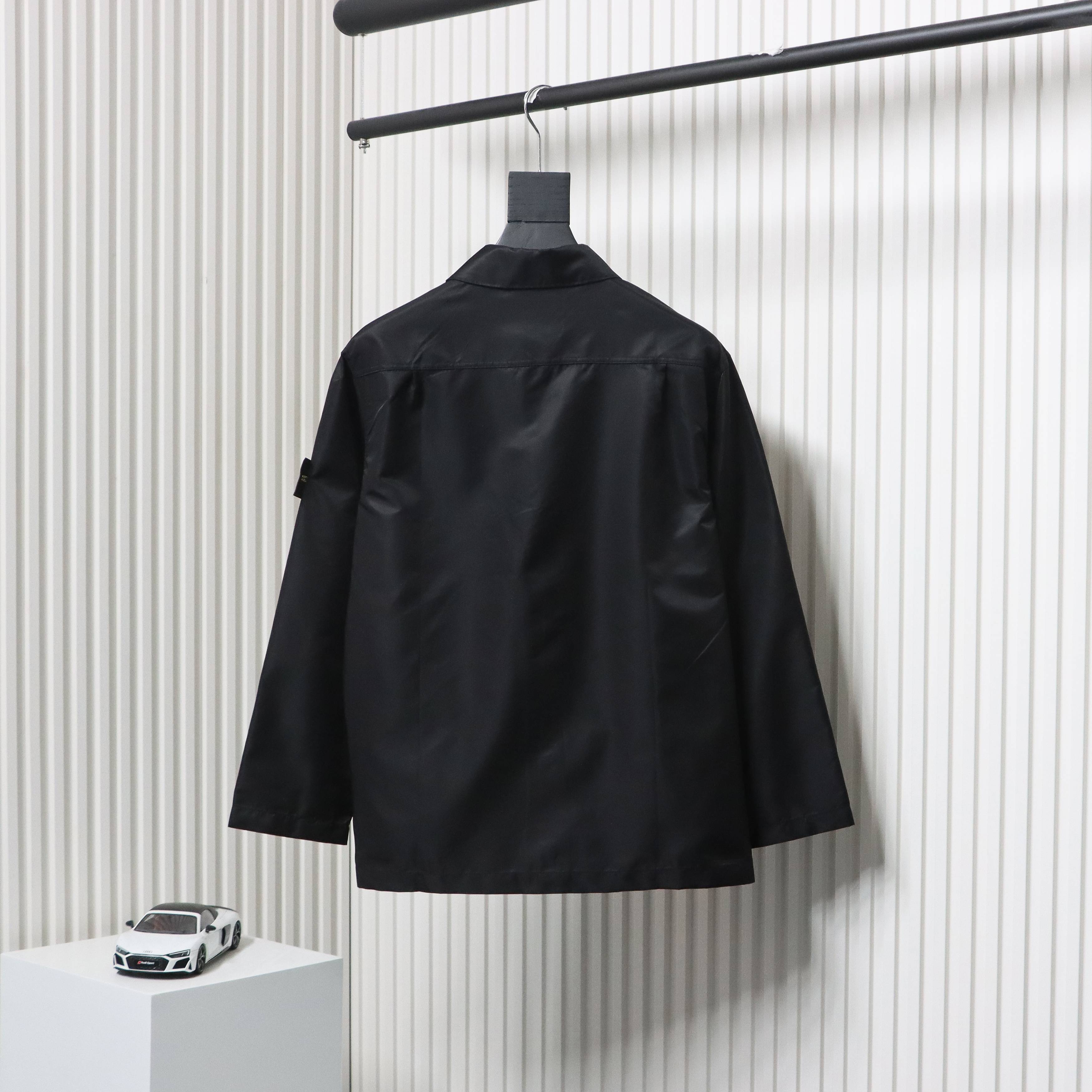 EM Sneakers Stone Island Zipper Pocket Sleeve Shirt Jacket Black