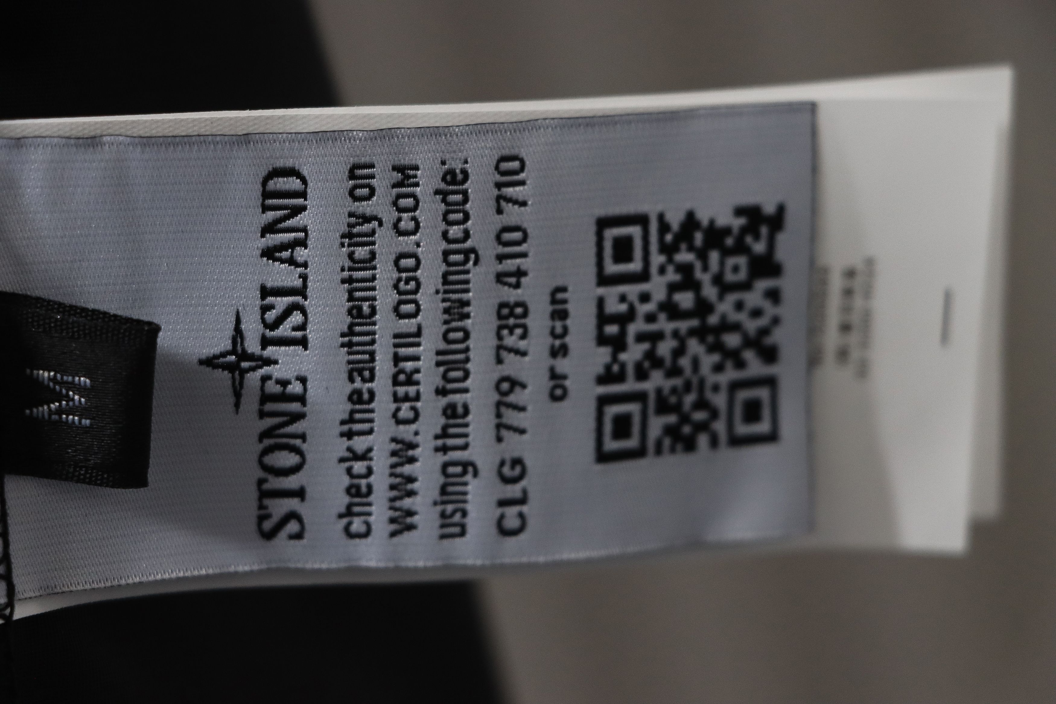 EM Sneakers Stone Island Zipper Pocket Sleeve Shirt Jacket Black