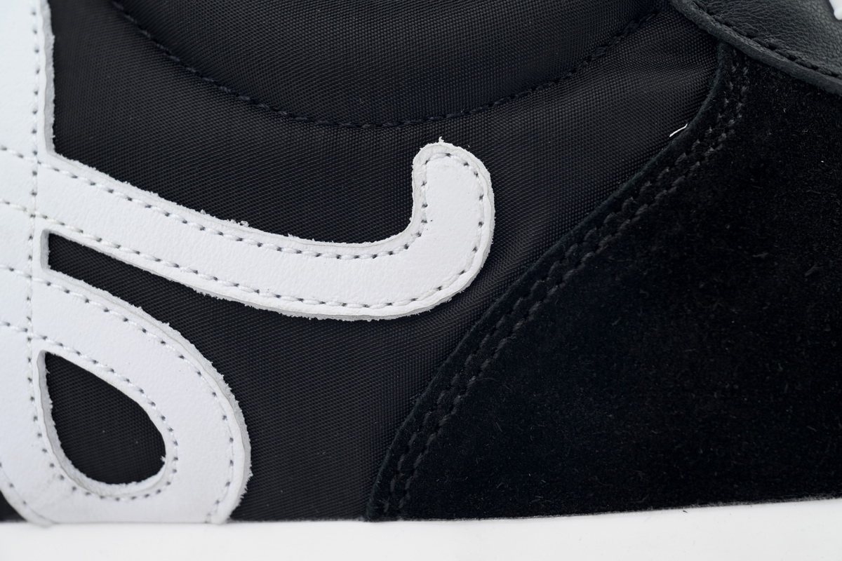 EM Sneakers Loewe Ballet Runner 2.0 Black and White