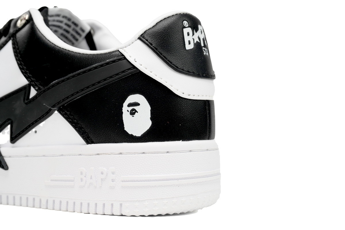 EM Sneakers A Bathing Ape Bape Sta Low Black And White Star