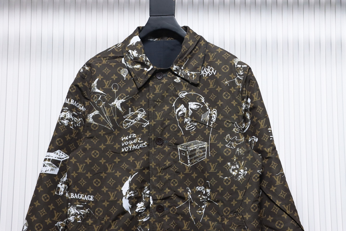 EM Sneakers Louis Vuitton LV Jacket 23FW Reversible Mid-Length Black