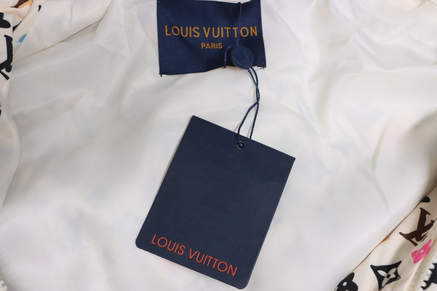 EM Sneakers Louis Vuitton LV Jacket 24ss New Technology Windproof White