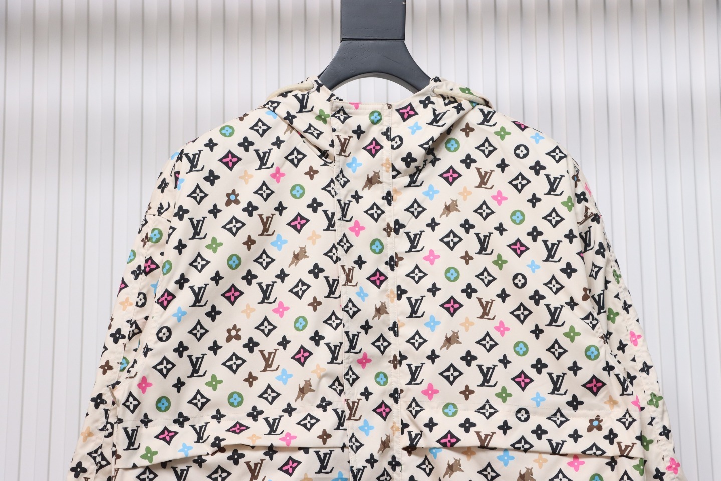 EM Sneakers Louis Vuitton LV Jacket 24ss New Technology Windproof White